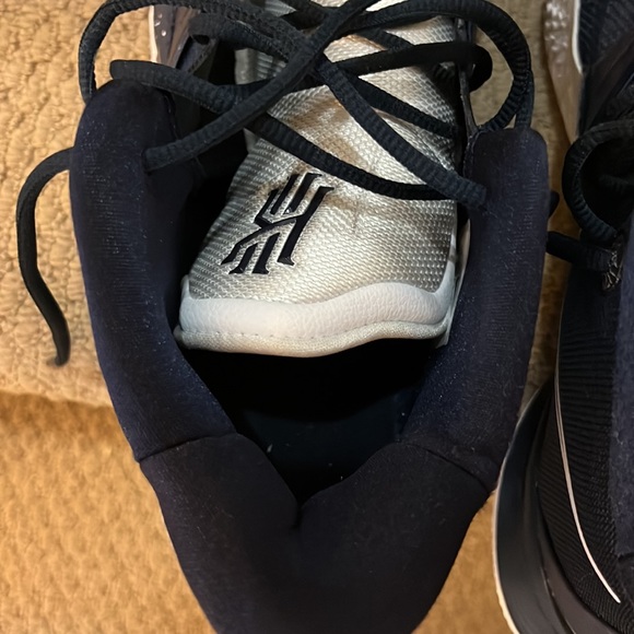 Nike Kyrie 7 Size 13 - Picture 10 of 11
